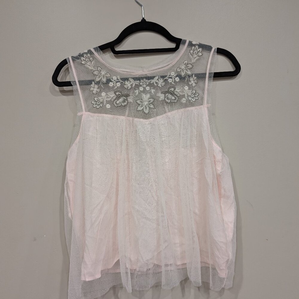 Hollister - mesh crop top